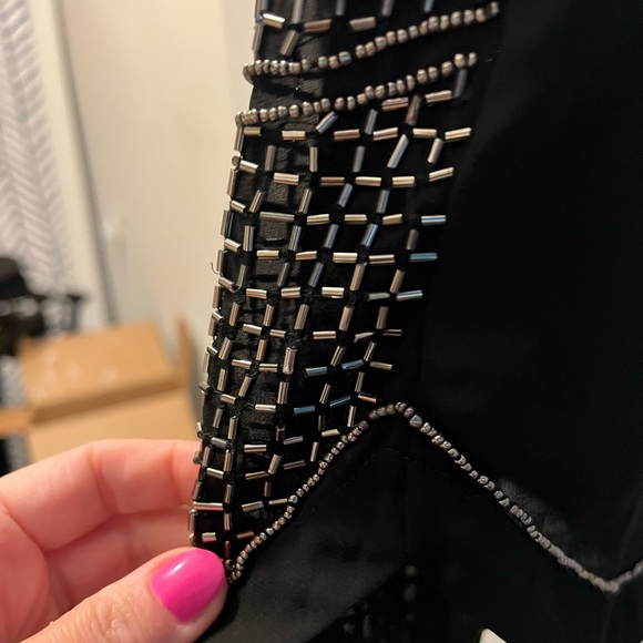 NWOT Black English Laundry beaded top size L - Picture 3 of 3